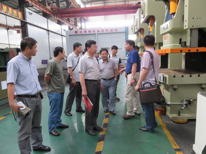 Government and enterprise leaders from Nanpi County, Hebei Province visited and inspected our company